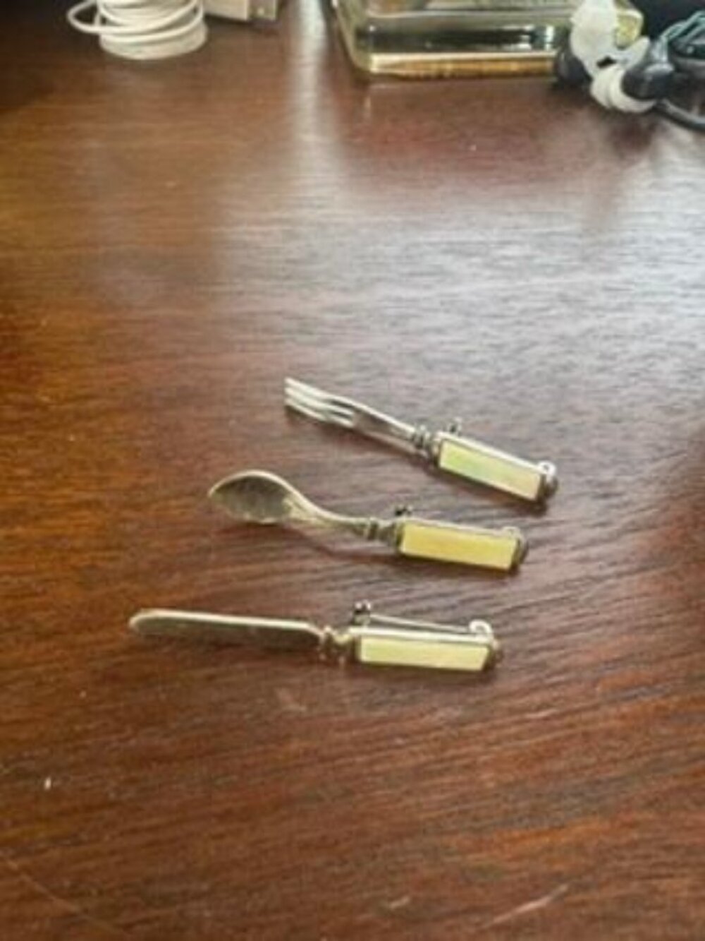 Vintage Brooch or Scatter Pins, Knife, Fork and Sppon